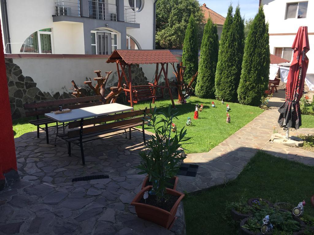Pensiunea D&D Făgăraş Zewnętrze zdjęcie